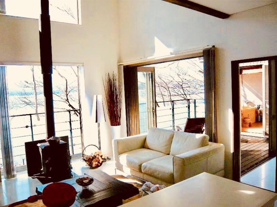 הוילה יאמאנאקאקו Away From Noise,View Fuji Mt In The Designer House מראה חיצוני תמונה