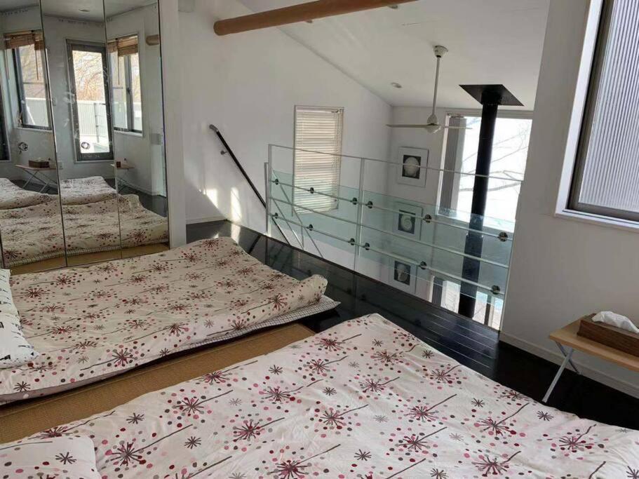 הוילה יאמאנאקאקו Away From Noise,View Fuji Mt In The Designer House מראה חיצוני תמונה