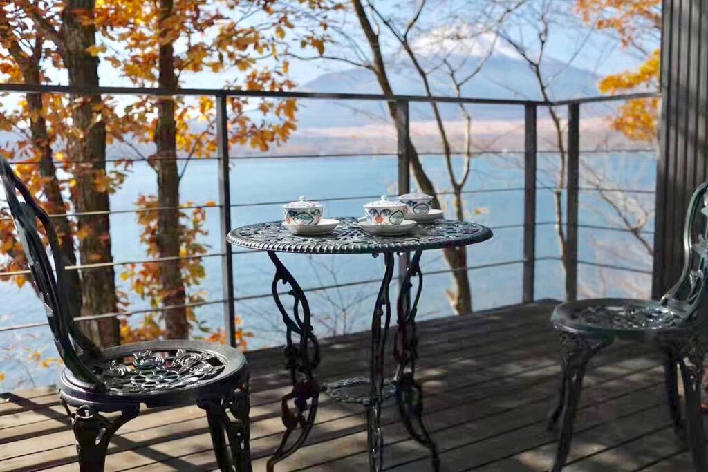 הוילה יאמאנאקאקו Away From Noise,View Fuji Mt In The Designer House מראה חיצוני תמונה