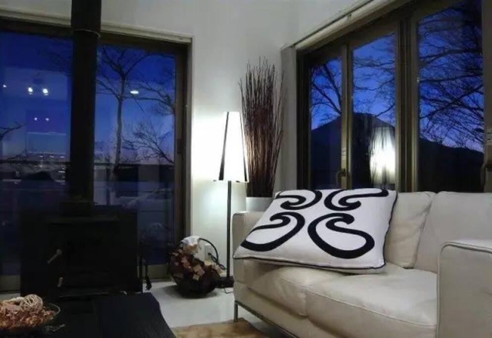 הוילה יאמאנאקאקו Away From Noise,View Fuji Mt In The Designer House מראה חיצוני תמונה